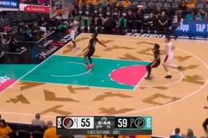 奋力追赶！亨德森连得5分 帮助开拓者打出8-0追到2分打停马刺